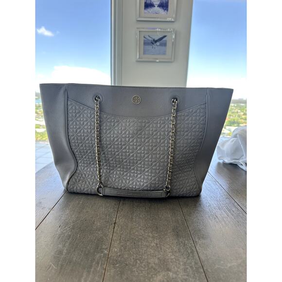 Tory Burch Handbags - Tory Burch Gray Shoulder Bag